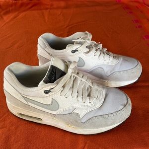 Nike Air Max - white, women’s size 7.5. Good condition.
